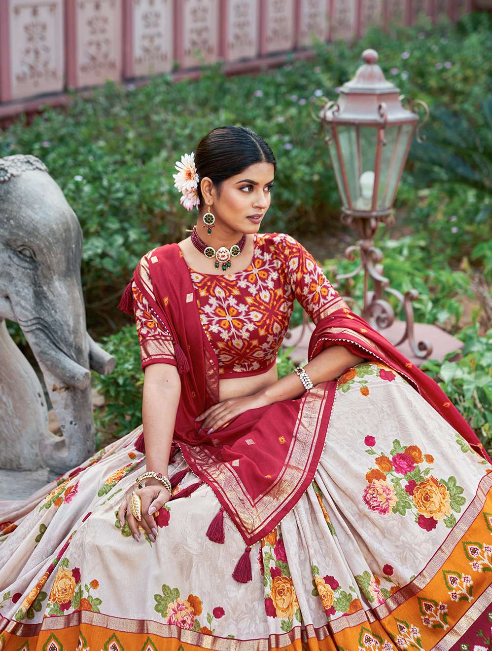 Queen Pink Floral Dola Silk Lehenga Choli - PAHRAVA