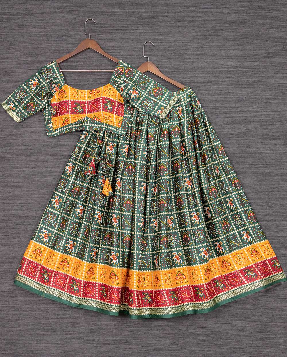 Peacock Green Traditional Cotton Chaniya choli - PAHRAVA