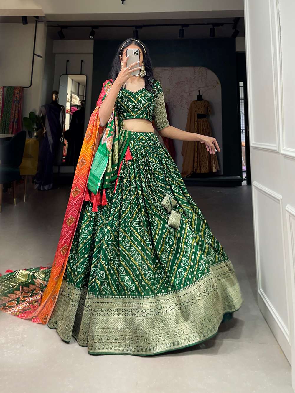 Emerald Green Viscose Dola Silk Lehenga Set - PAHRAVA