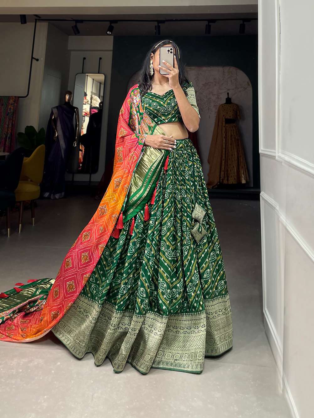 Emerald Green Viscose Dola Silk Lehenga Set - PAHRAVA