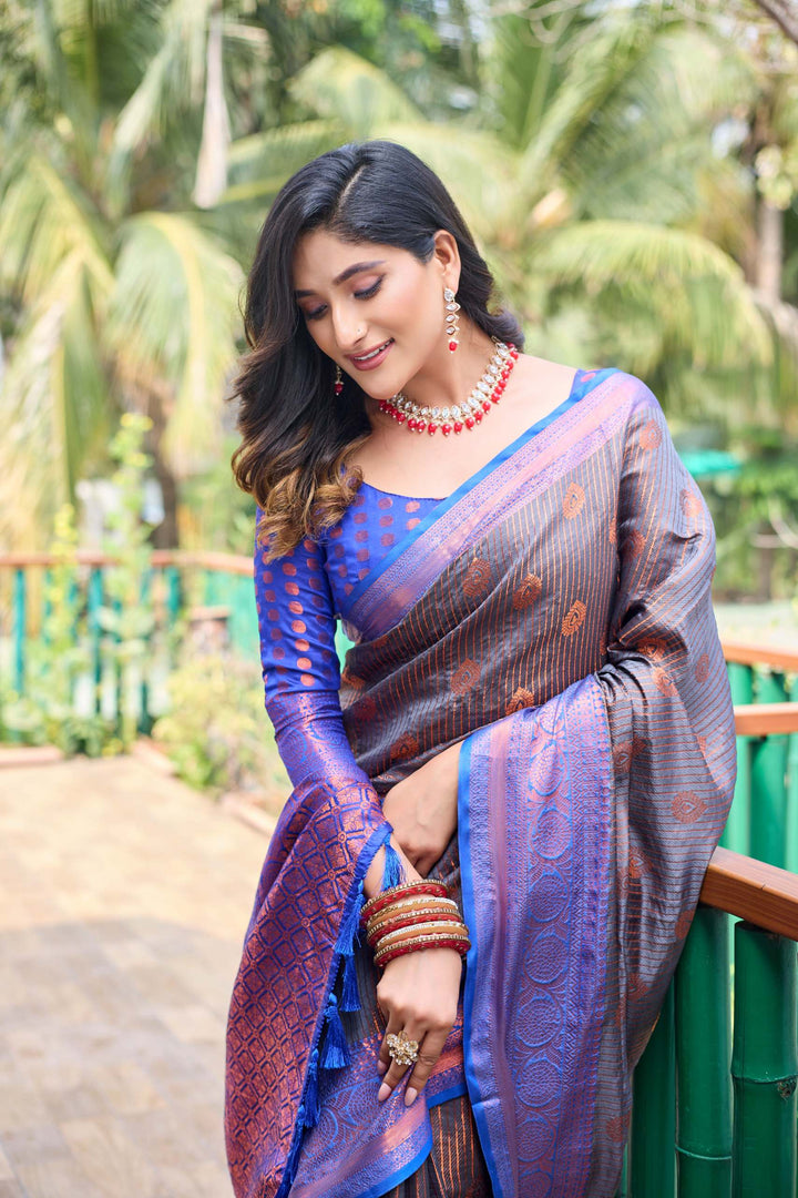 Royal blue kanchi silk saree - PAHRAVA