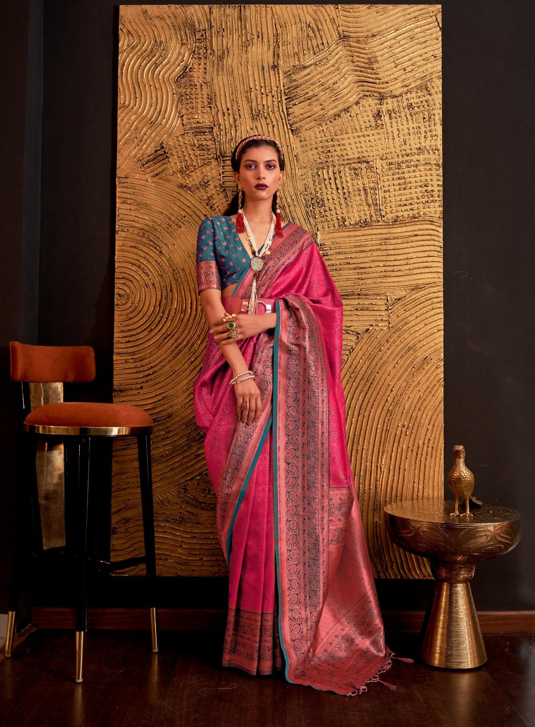 Pinkish Red Chaap Handloom Weaving Silk Saree - PAHRAVA