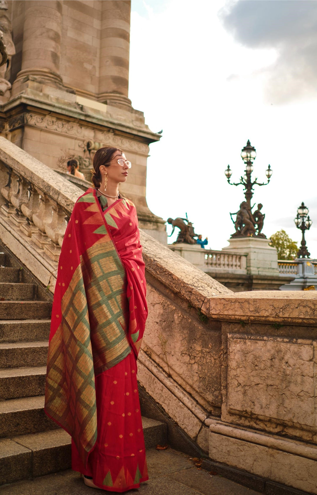 Bold Red Handloom Weaving Khadi Silk Saree - PAHRAVA