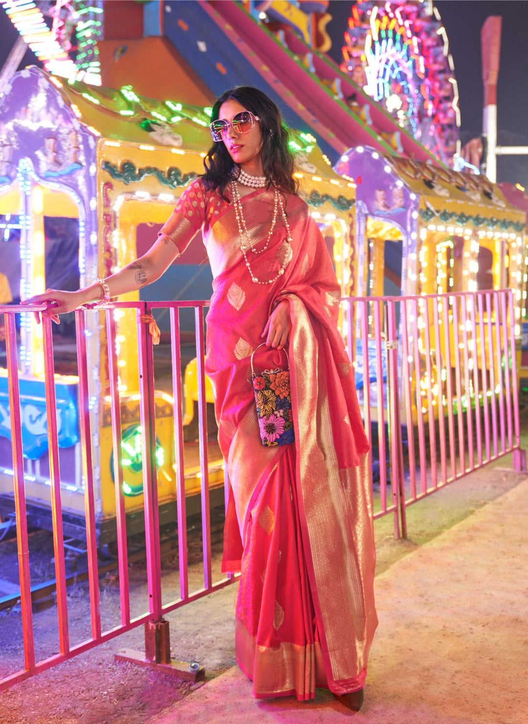 Pinkish Red Handloom Weaving Silk Saree - PAHRAVA