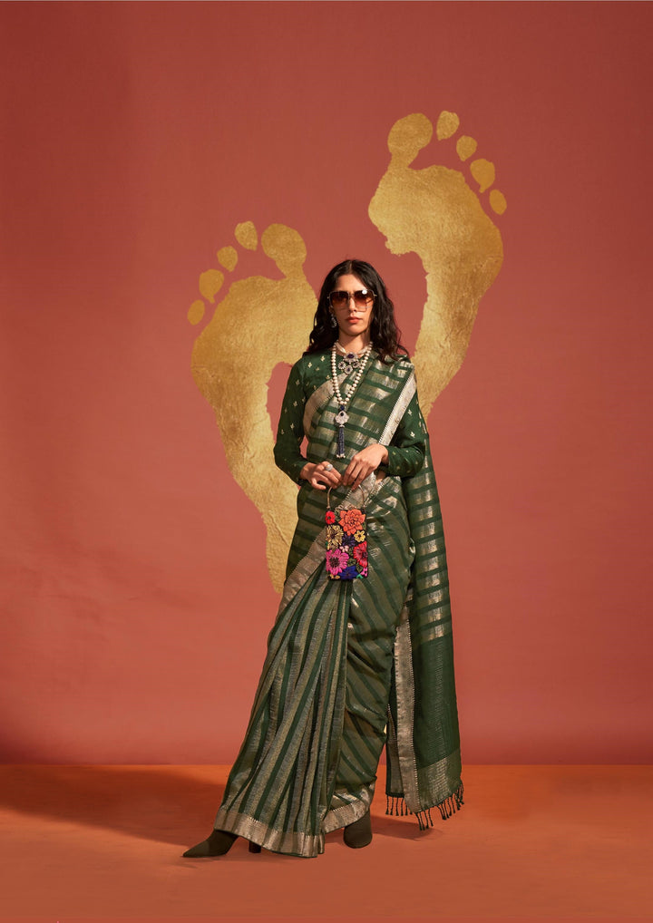 Leaf Green Pure Viscose Handloom Weaving Saree - PAHRAVA