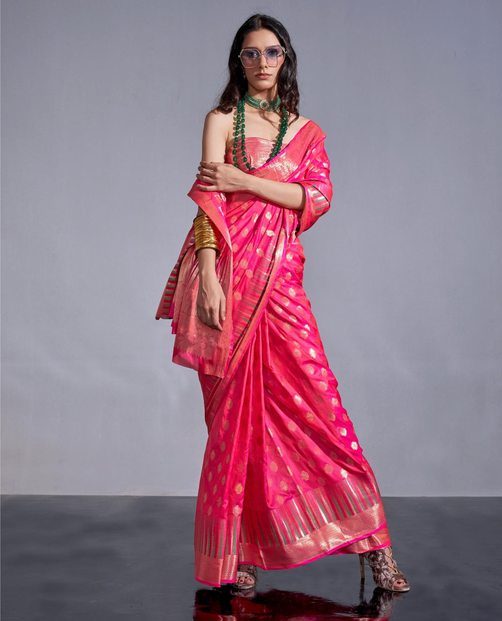 Warm Pink Handwoven Weaving Silk Saree - PAHRAVA