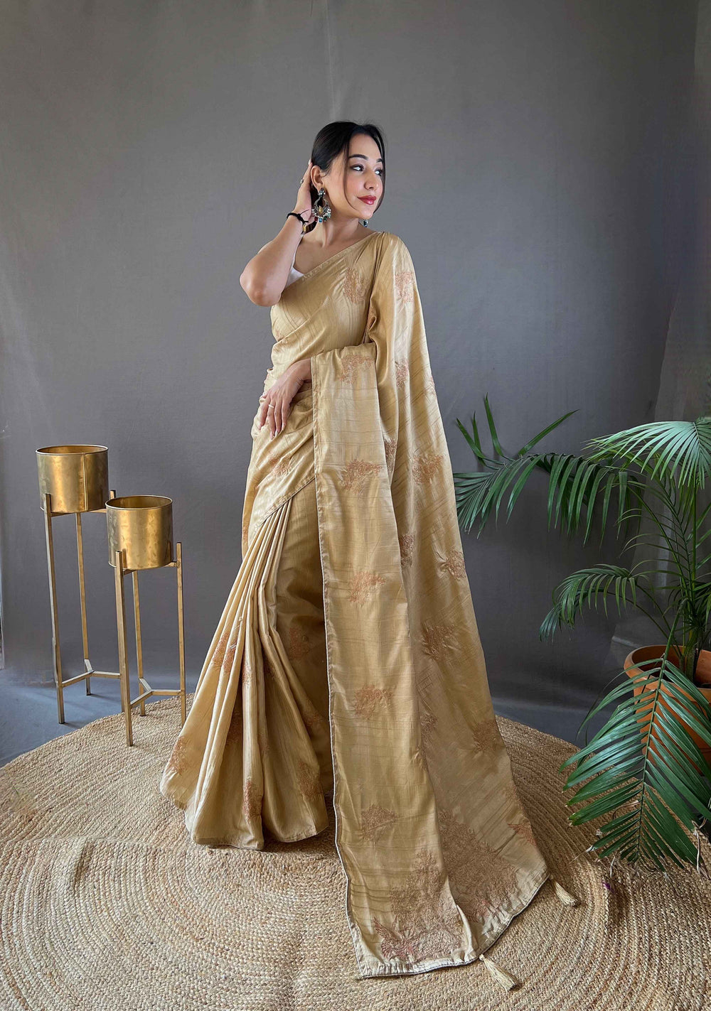 Classy Cream silk saree - PAHRAVA