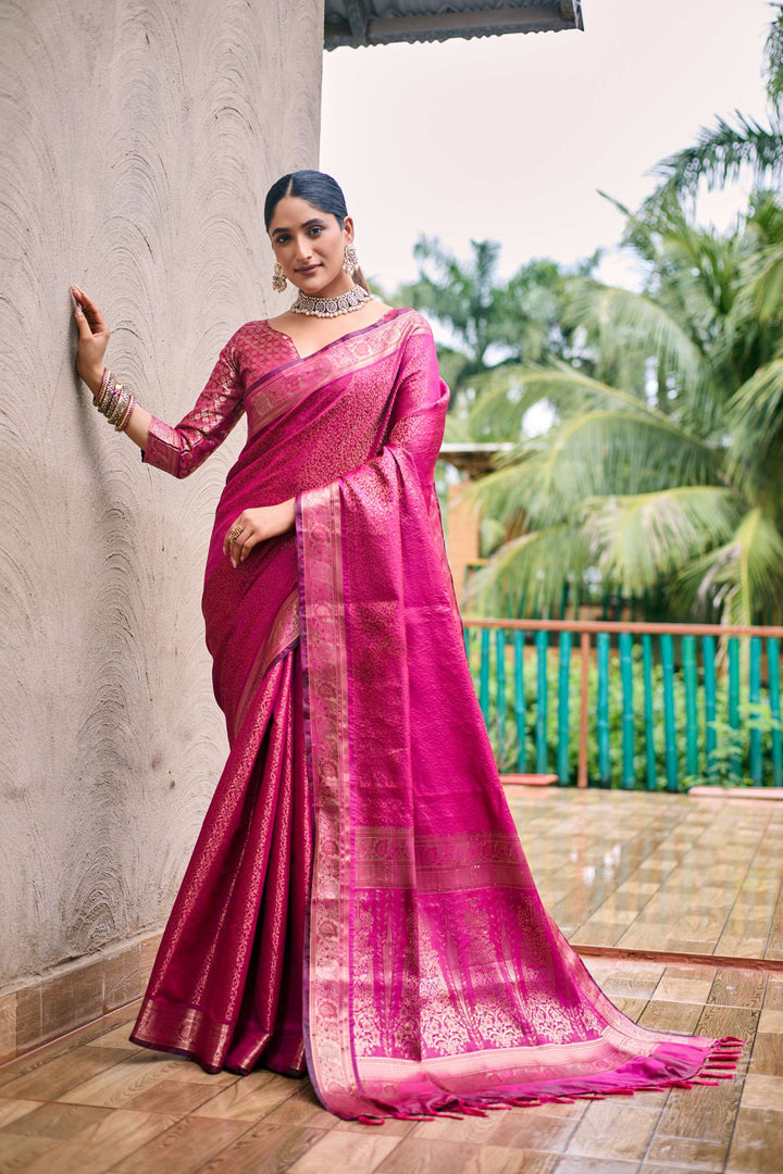 Queen Pink Soft Kubera Dharmavaram Pattu Saree - PAHRAVA