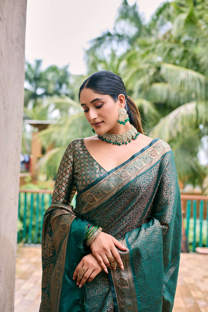 Peacock Green Soft Kubera Dharmavaram Pattu Saree - PAHRAVA