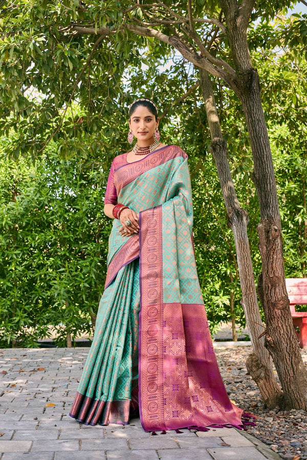 Soft Green Kubera Pattu Kanjivaram Silk Saree - PAHRAVA