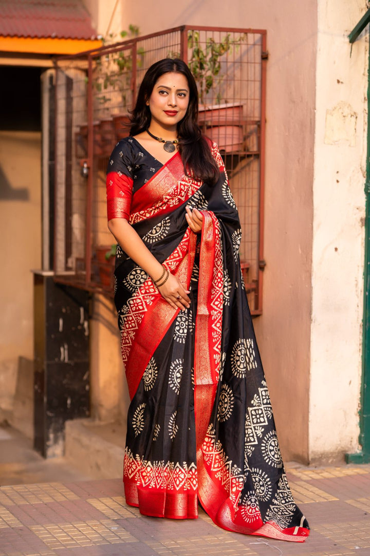 Black And Red soft cotton cape with Jacq Zari woven border saree.