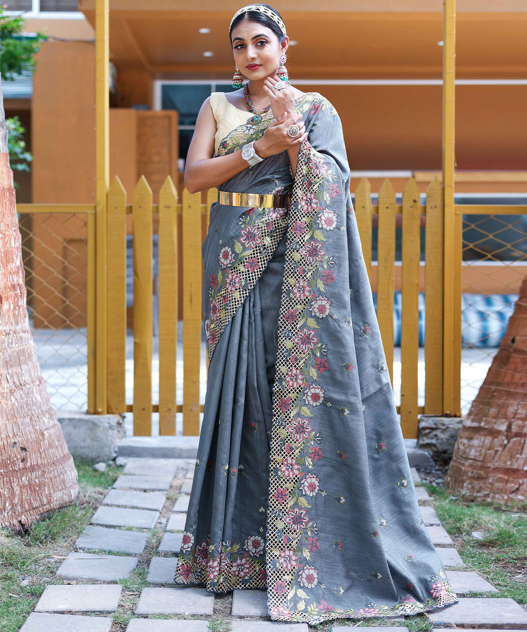 Silver Shine Grey silk saree - PAHRAVA