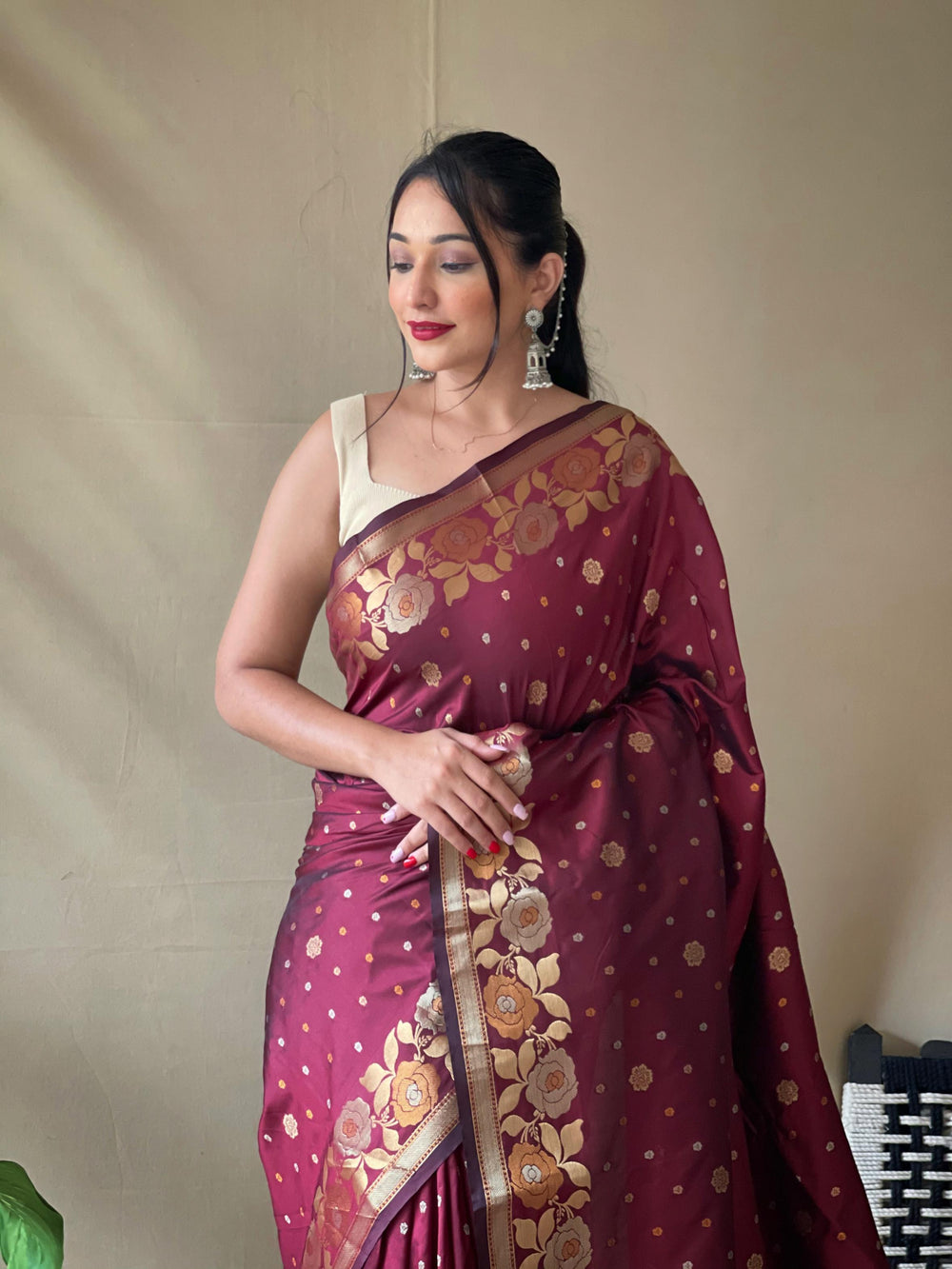 Maroon soft silk saree with zari weaving - PAHRAVA