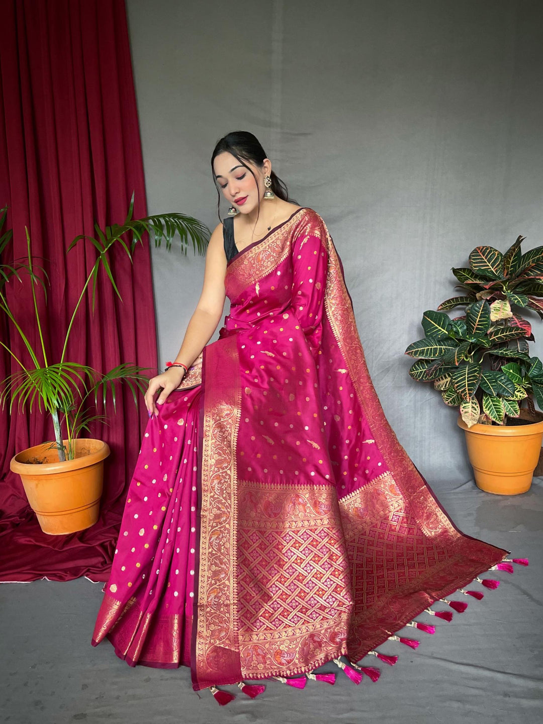 Royal Pink Pure Soft Silk Saree with Triple Zari Weaving - PAHRAVA