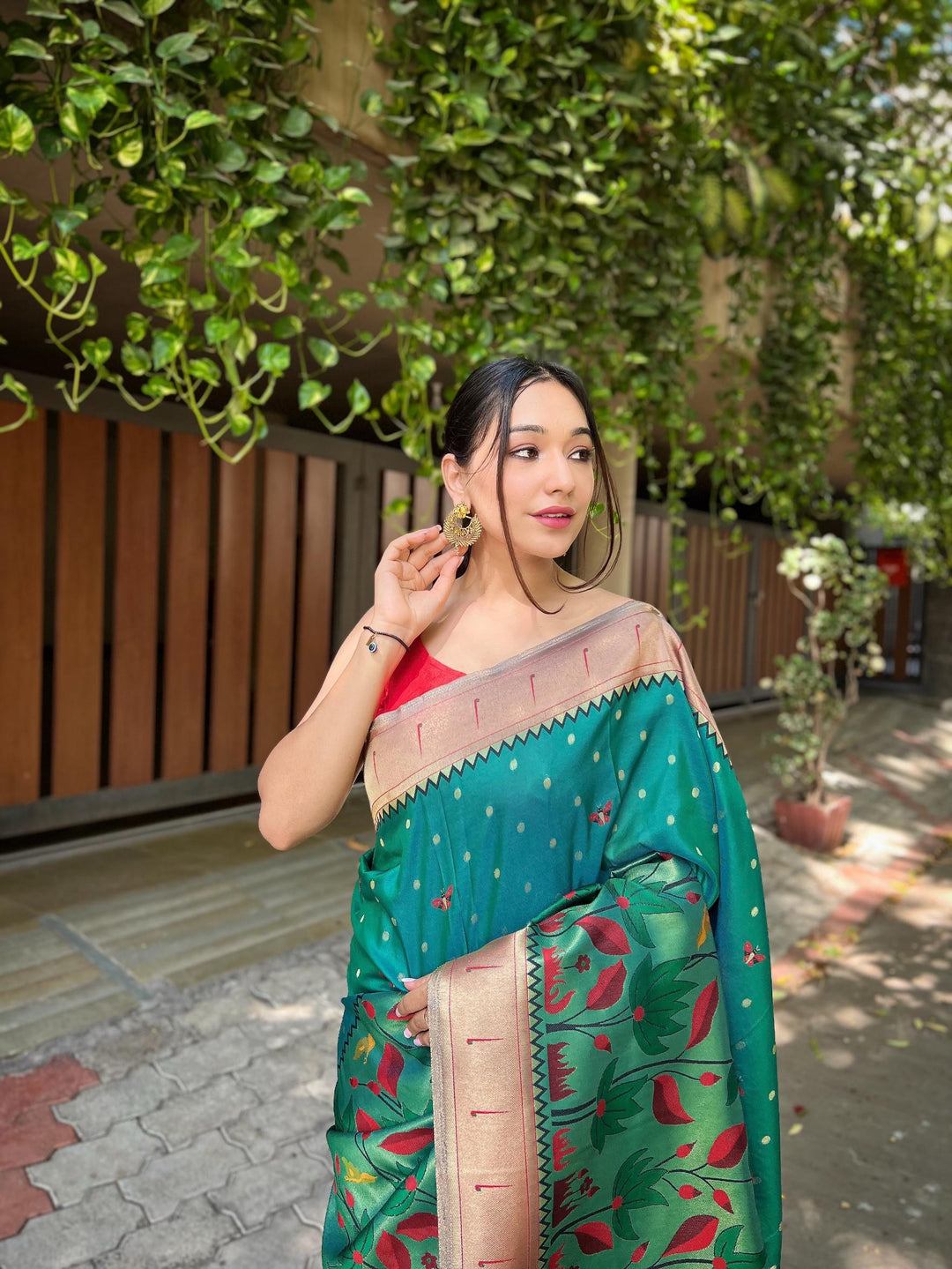 Peacock Green Pure Banarasi Paithani Silk Saree - PAHRAVA