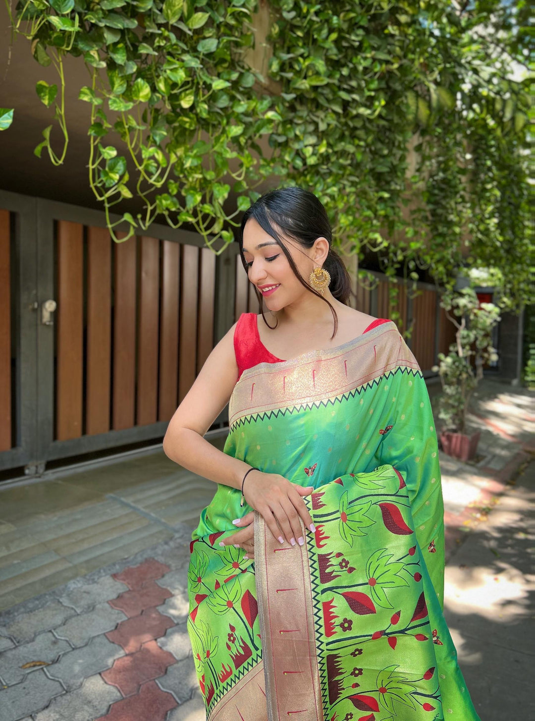 Light Green Pure Banarasi Paithani Silk Saree - PAHRAVA