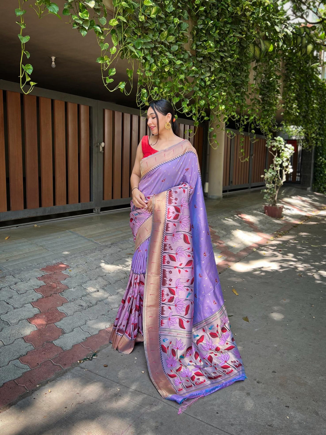 Pale Lavender Pure Banarasi Paithani Silk Saree - PAHRAVA