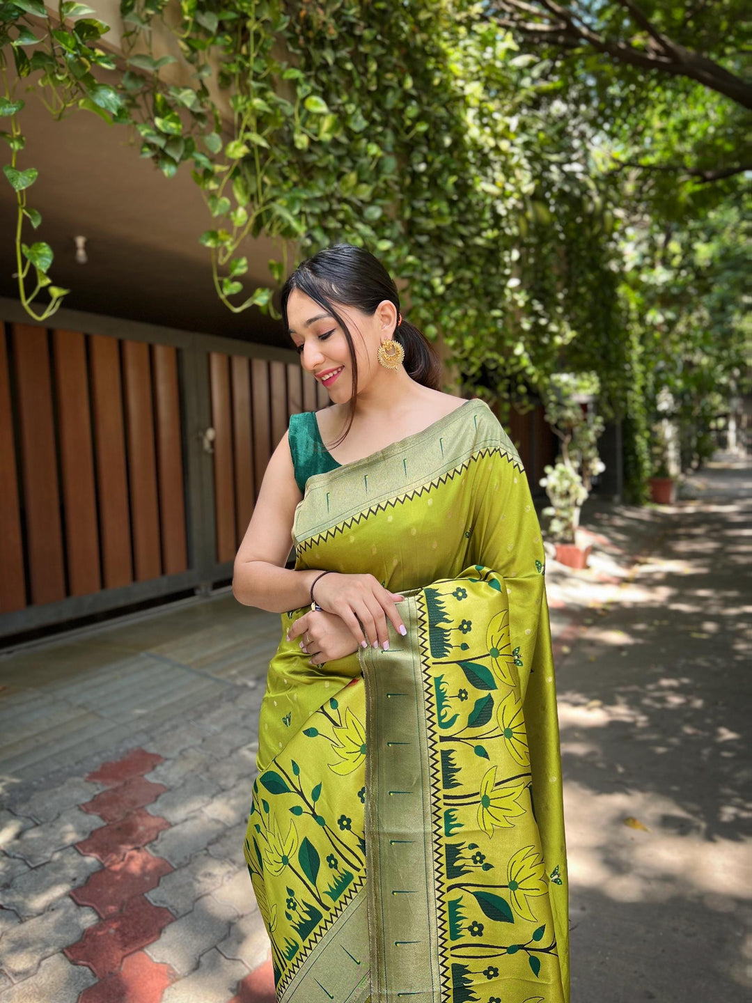 Mahendi Green Pure Banarasi Paithani Silk Saree - PAHRAVA