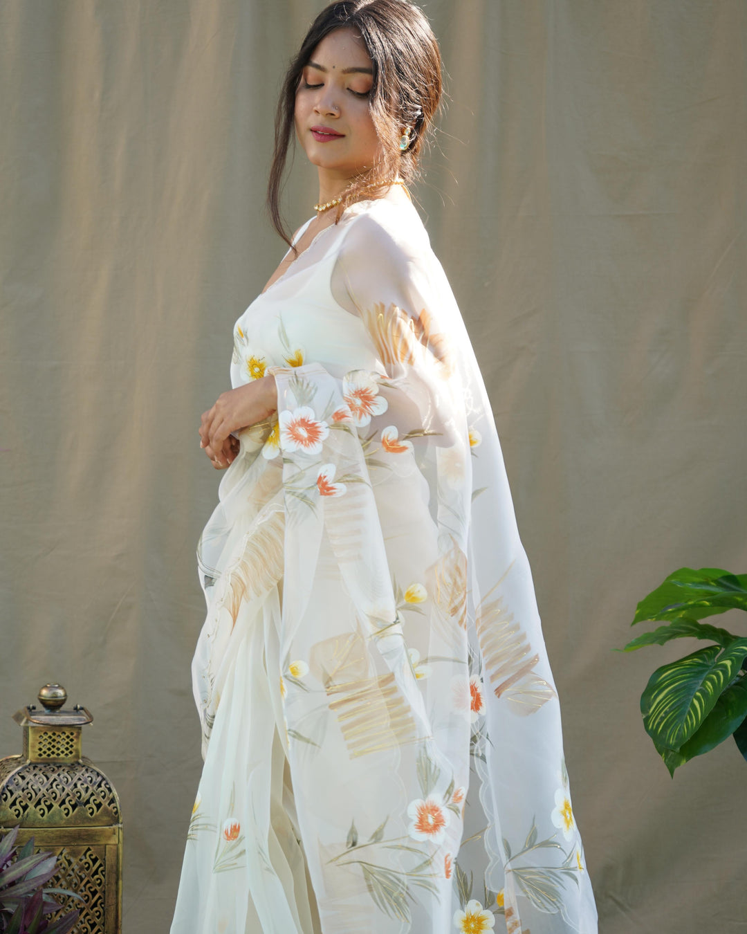 Spanish White Organza Silk With Hand Printed Saree - PAHRAVA