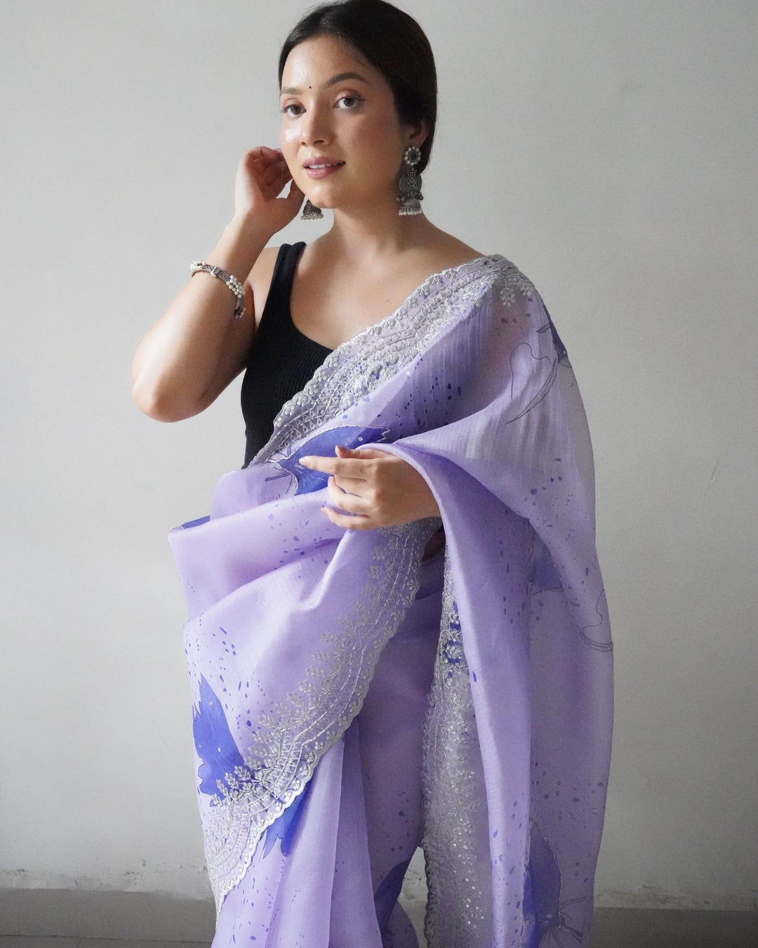 Light Lavender Pure Khadi Organza Silk Saree With Orignal Digital Print With  Pure  Cutwork Border With Fully Handwork Sequence Work - PAHRAVA