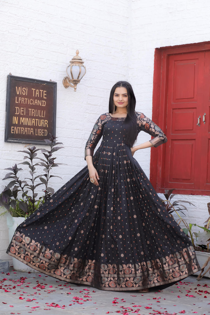 Black traditional gown with contemporary twist - PAHRAVA