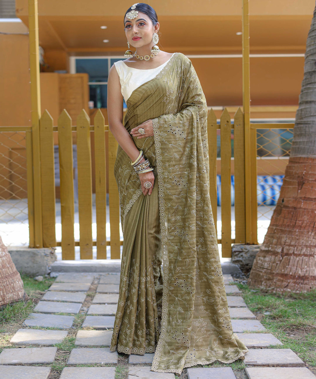 Rich Mahendi soft silk saree - PAHRAVA