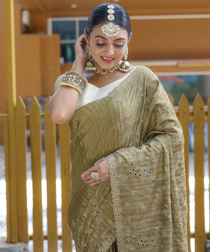 Rich Mahendi soft silk saree - PAHRAVA