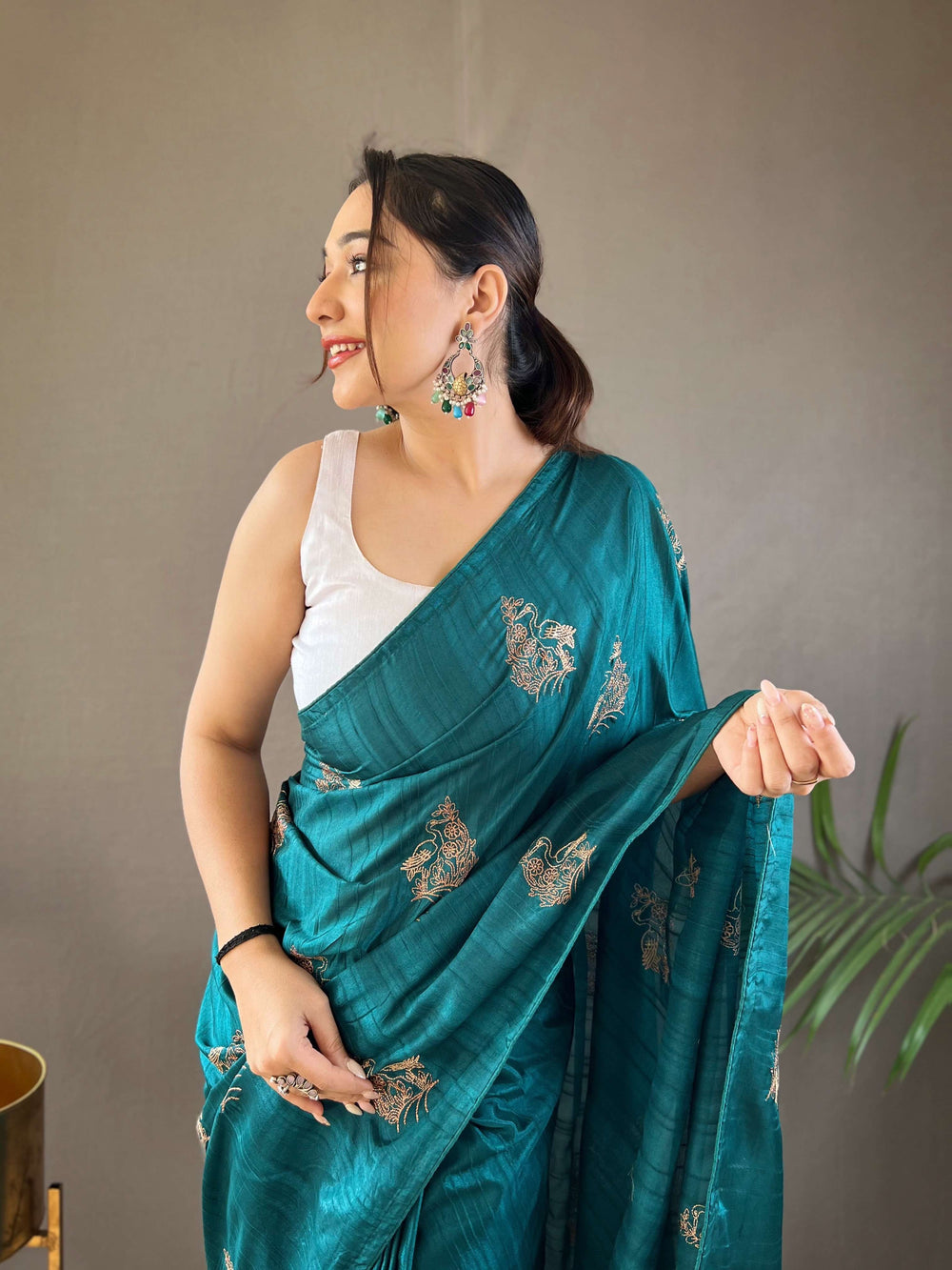 Rama green silk saree - PAHRAVA