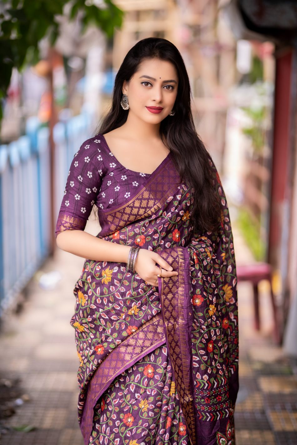 Muted Purple soft slub silk kalamkari printed with Jacq woven Zari border saree.