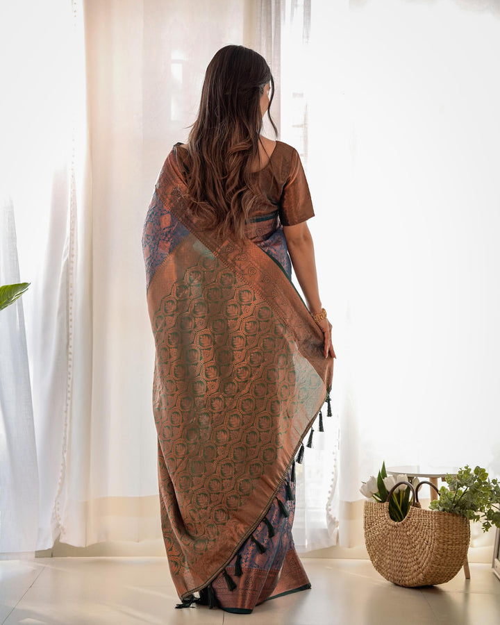 Silver grey pattu kanjivaram silk saree - PAHRAVA