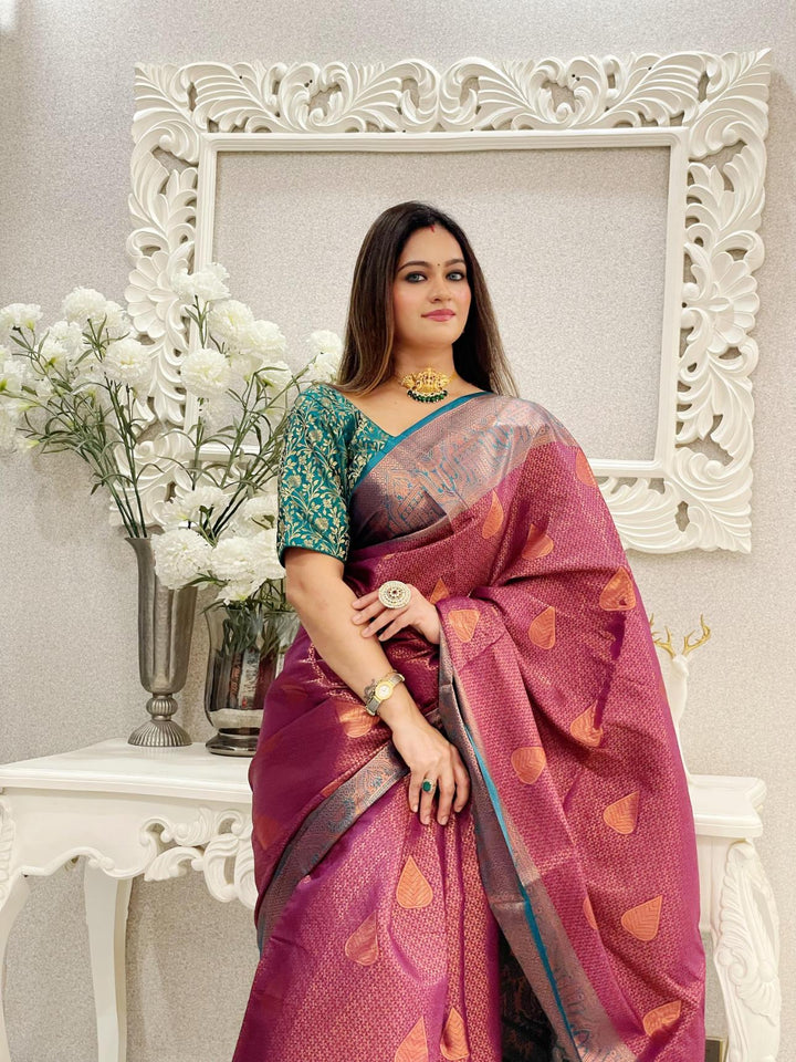 Mauve lavender kubera pattu kanjivaram silk saree - PAHRAVA